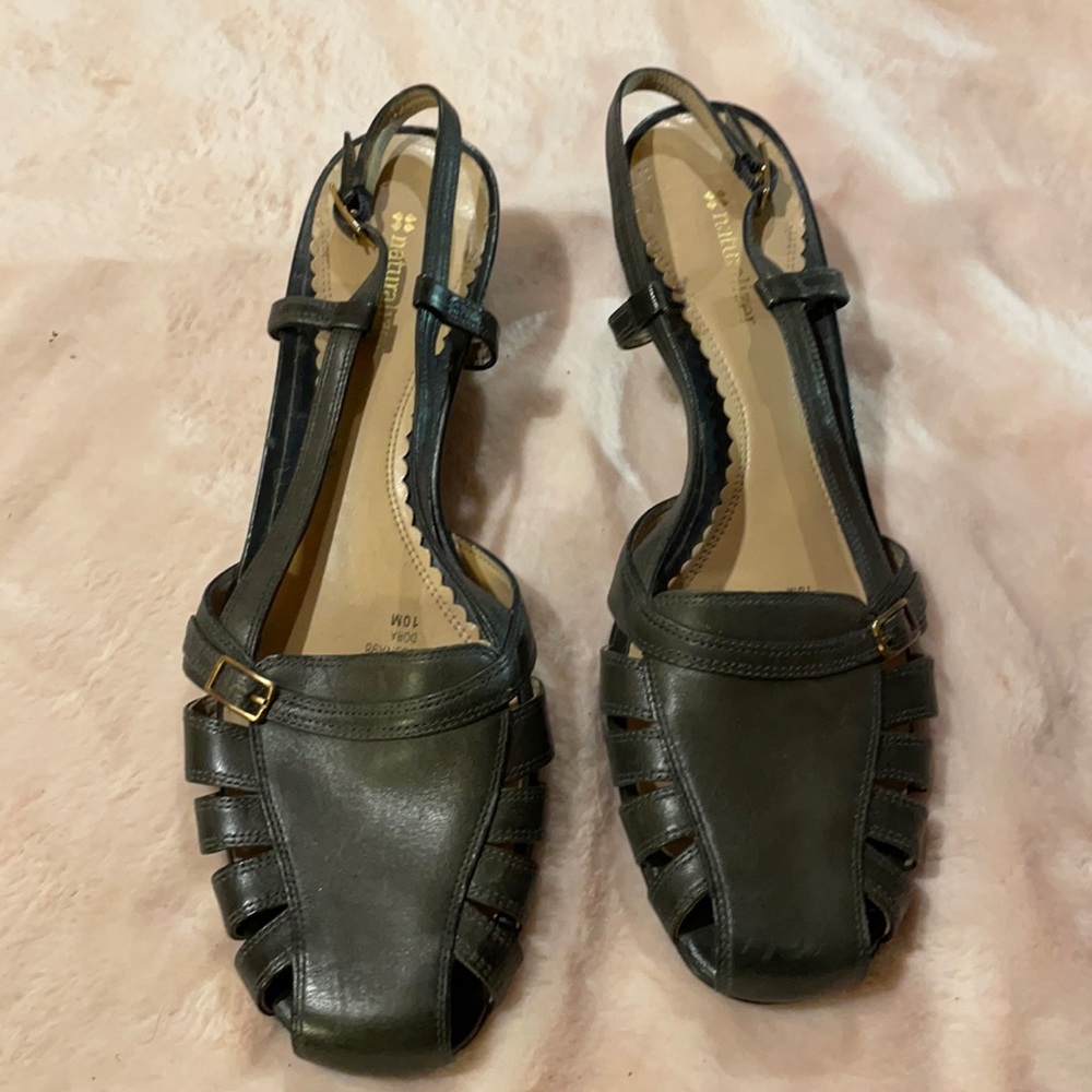 New Naturalizer green shoes